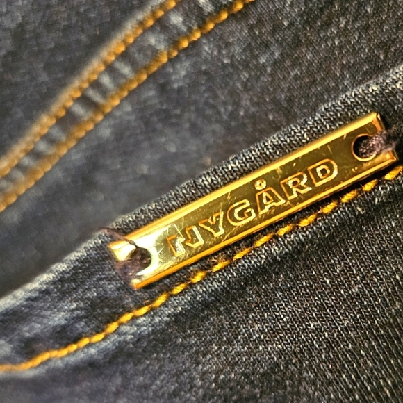 Nygard Slims Denim Shorts - Picture 4 of 6